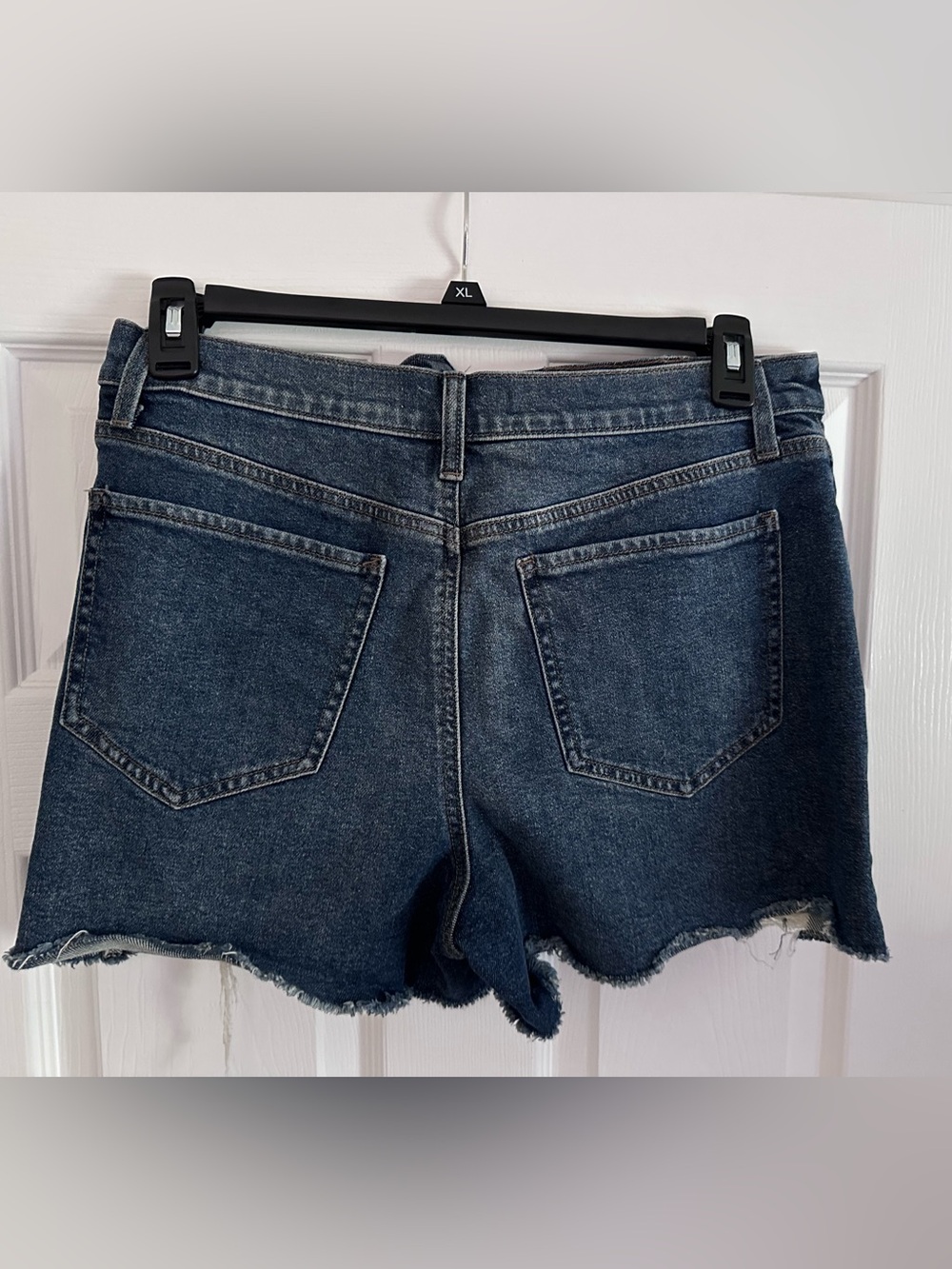 SO Women's Distressed Dark Blue Denim Shorts Size 11. - Picture 2 of 4
